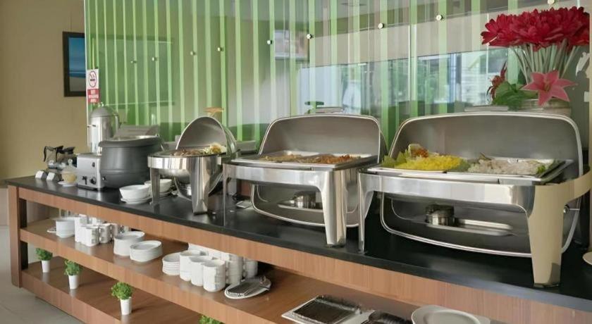 Aswin Hotel And Spa Makasar Zewnętrze zdjęcie