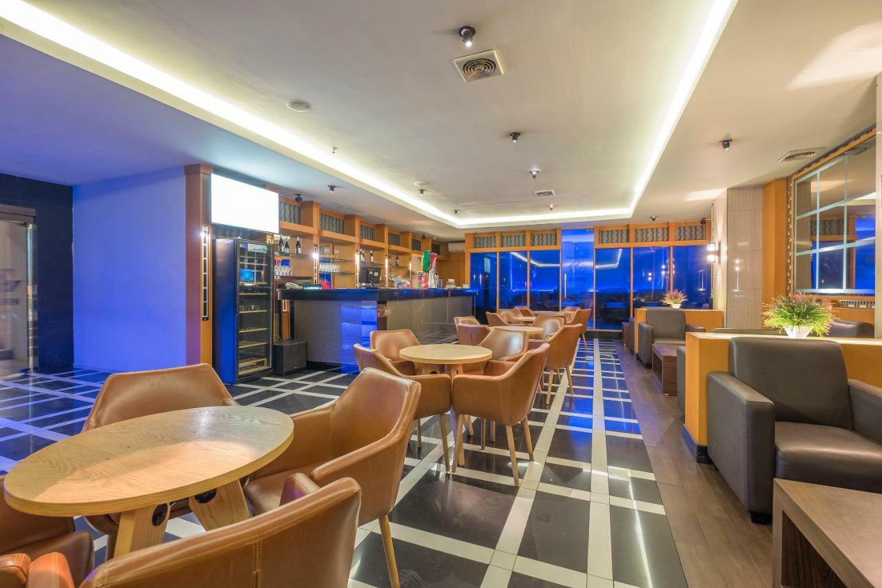 Aswin Hotel And Spa Makasar Zewnętrze zdjęcie